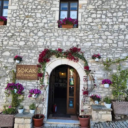 Sokak Boutique ベラト